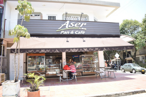 Aser Pan & Café 1